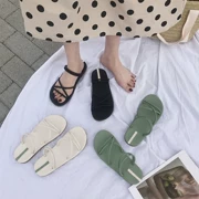 Giày sandal lưới đỏ nữ mùa hè 2019 phiên bản Hàn Quốc mới của từ hoang dã đáy phẳng hai mang sandal sang trọng và dép đi biển - Sandal