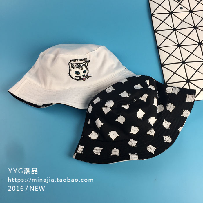 Black And WhiteKorean version new pattern black and white two-sided Basin cap Fisherman hat Hip hop hat Kitty printing men and women Spring and summer outdoors Sun hat