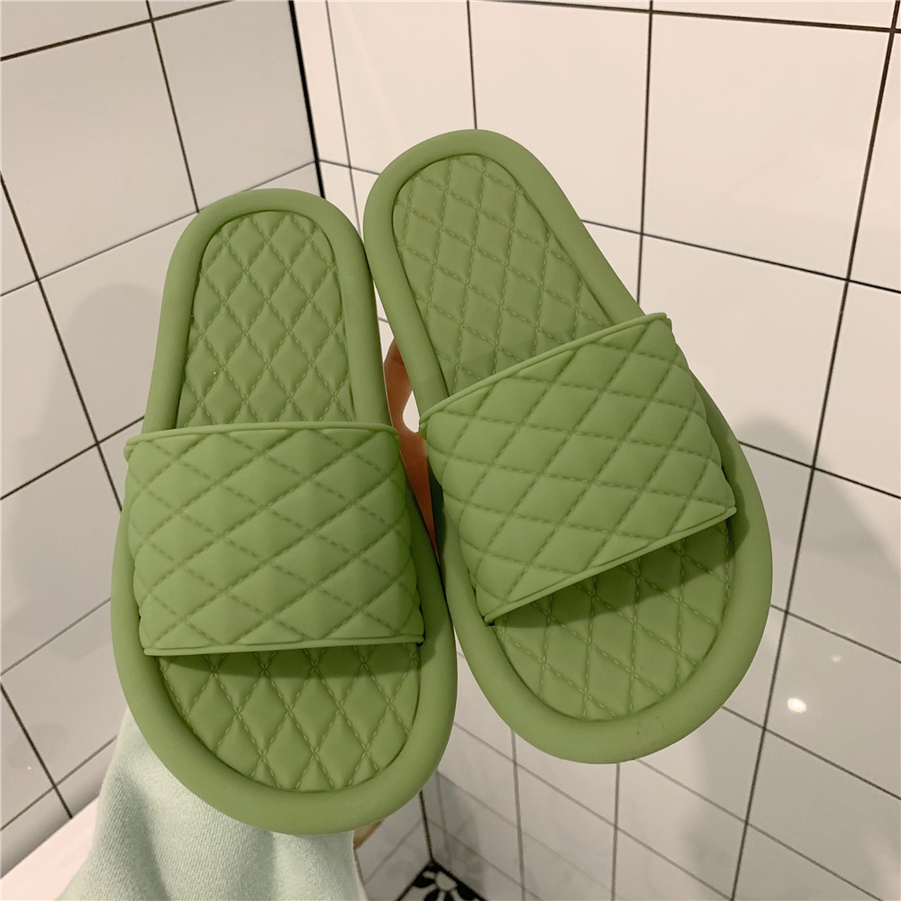 Xiaolingge & GreenSliver lovely Cartoon slipper female summer ins Girlish heart household non-slip Deodorization lovers Thick bottom Sandals Wear out