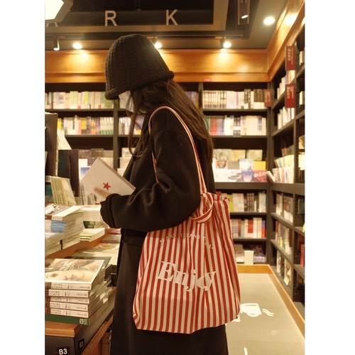 Вместительная и большая красная сумка на одно плечо, шоппер