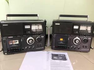 Европейская версия высококачественного рекордера Sony CF-950S включает в себя второе место в японской радиокарт Sony