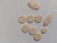 Один набор бежевого основного тела