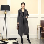 282318 chống mùa 2018 mới của Hàn Quốc phiên bản của sọc dài tay hai mặt cashmere áo phụ nữ phần dài áo