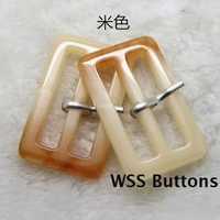 1 бежевая щепотка 1