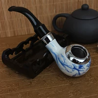 Синяя и белая фарфоровая труба