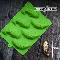 Зеленая силиконовая форма