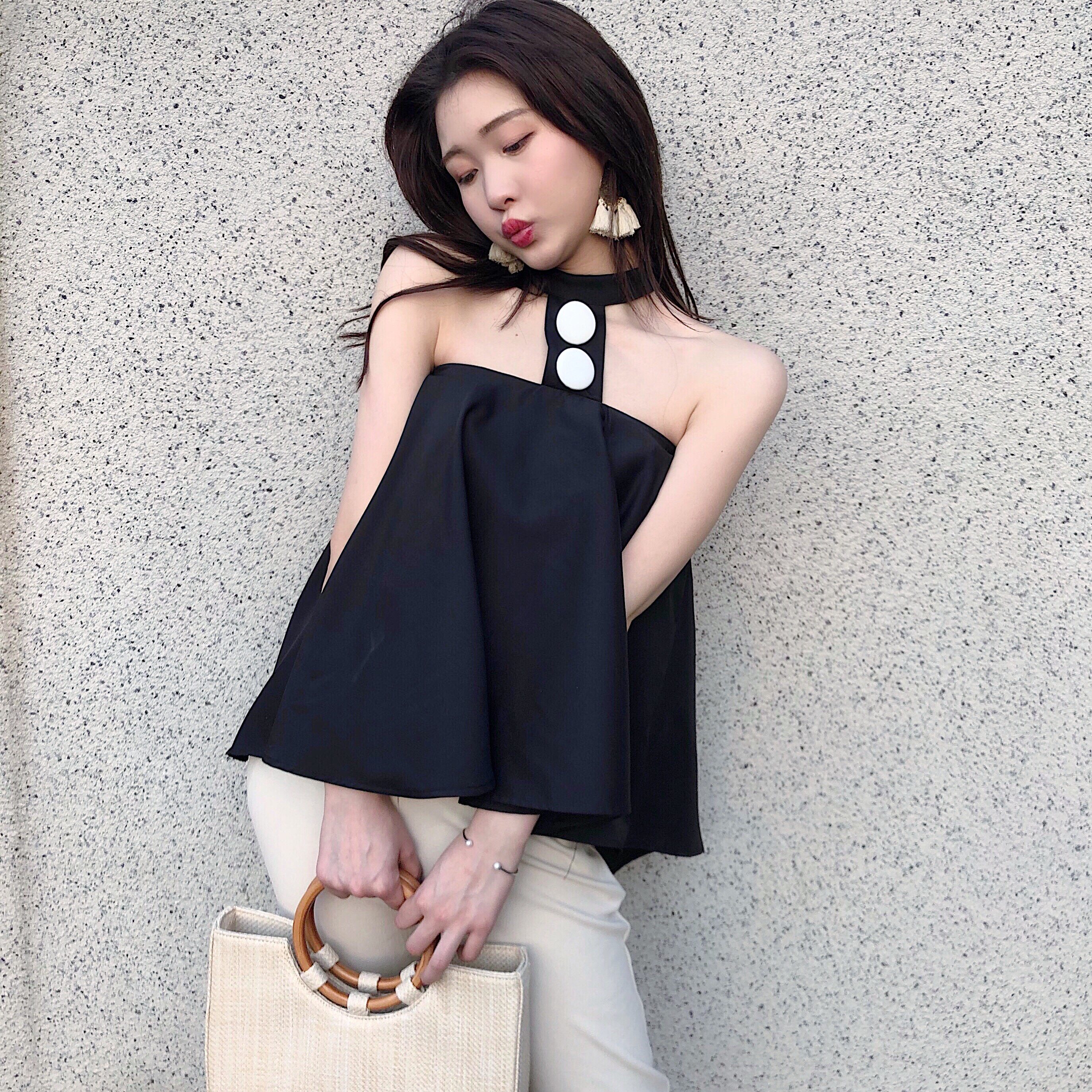 实拍新款韩版春夏女装漏肩无袖不规则挂脖吊带衫