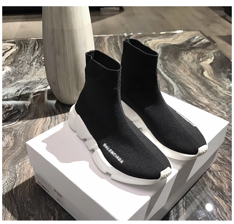 Black And White BackgroundGao Bang Socks and shoes female 2021 Spring and summer new pattern ventilation elastic force Internet celebrity Women's Shoes Versatile leisure time motion lovers Short boots