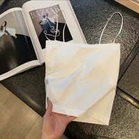 Изысканный топ с чашечками