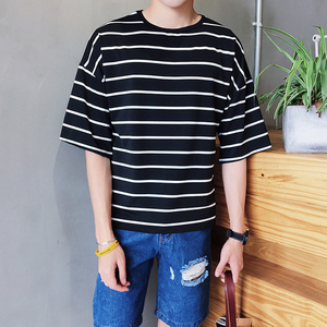 7 bảy điểm tay áo mùa hè T-Shirt nam lỏng sinh viên ngắn tay Hàn Quốc phiên bản của xu hướng tính cách nửa tay áo 5 năm tay áo áo thun nam cổ tròn