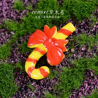 Желтая красная трость