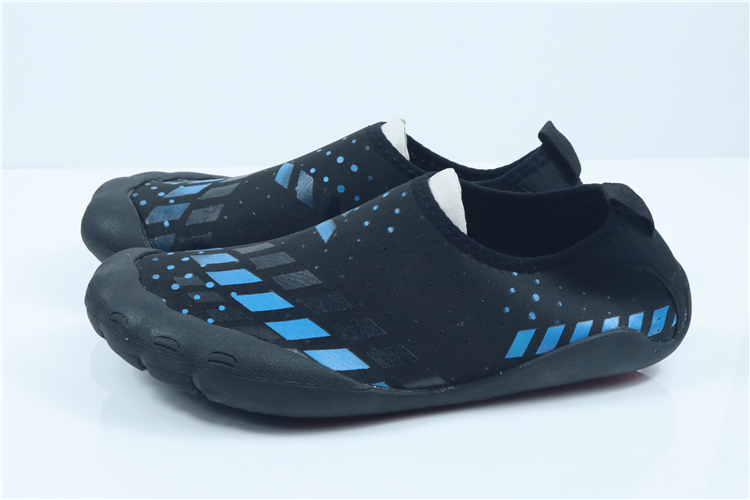 Milky WhiteBroken code Pick up the leak Running shoes Upstream shoes Parenting outdoors Barefoot Running shoes Quick drying Wading Hiking shoes lovers Diving shoes