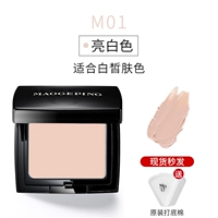 Крем-пудра, спонж, не оставляет следов