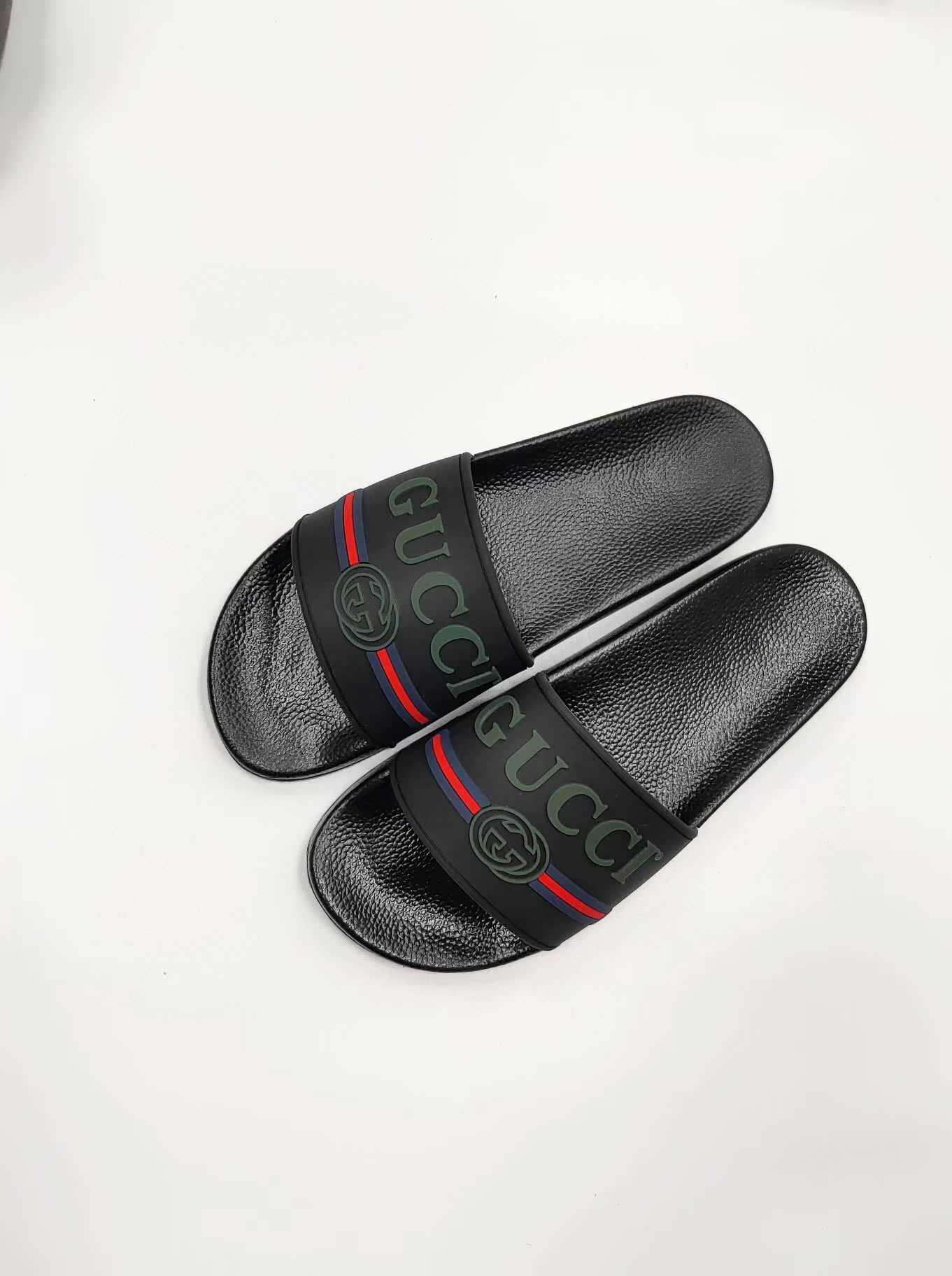 Letter BlackEuropean station slipper summer trend fashion genuine leather flip flops Wear out Sandals personality non-slip Flip flop shoes male