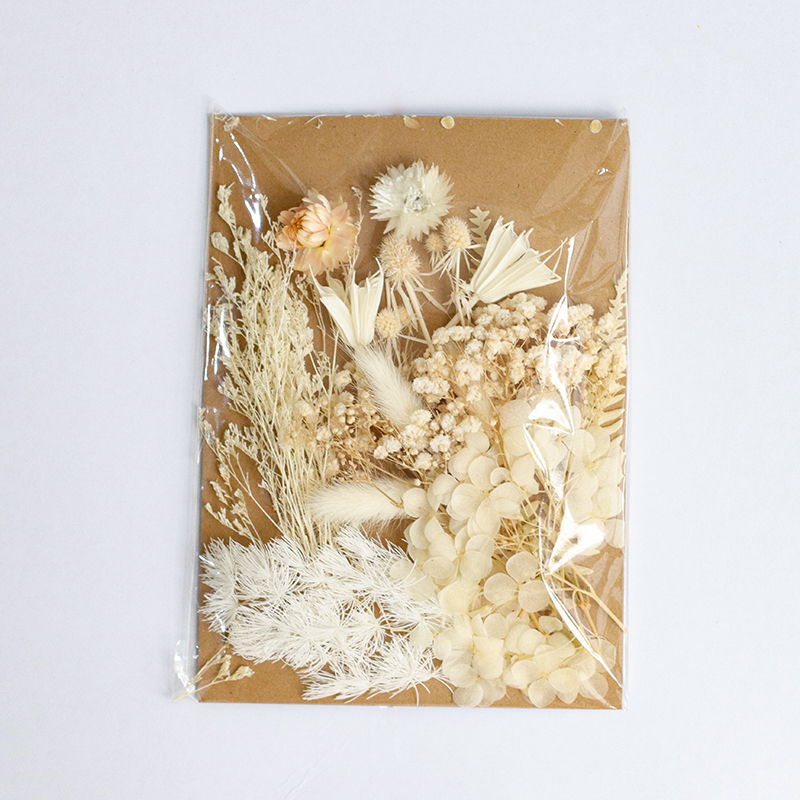 White Maple Story / Embossed Bagbeautiful Mu son Mixed pack diy Hand made decorate Immortal flower Dried flower Set meal Material Science diy Photo frame Flower wood Embossed bag
