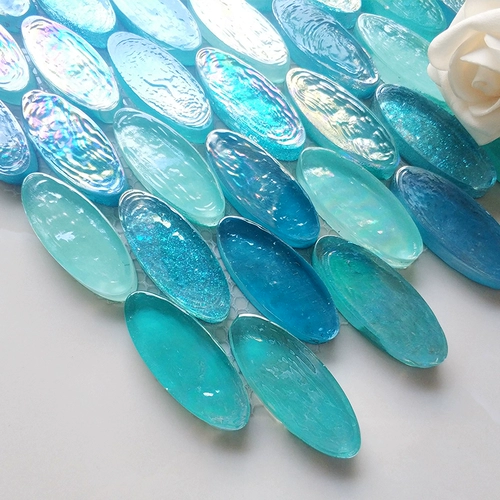 Простая и современная золотисто -глазированная стеклянная мозаичная ванная комната Xuanzuan Отель фон наклейка на стенах и лучшая форма вентилятора плитки