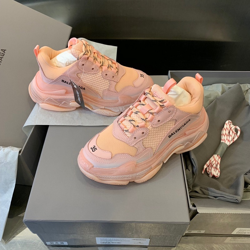 Peach Powder Crystal BottomParis Triple s Daddy shoes Make old Retro gym shoes combination air cushion Crystal bottom Home B leisure time men and women shoes