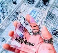 Small Fist попадает в грудь [Отправить держатель сигарет фильтра]