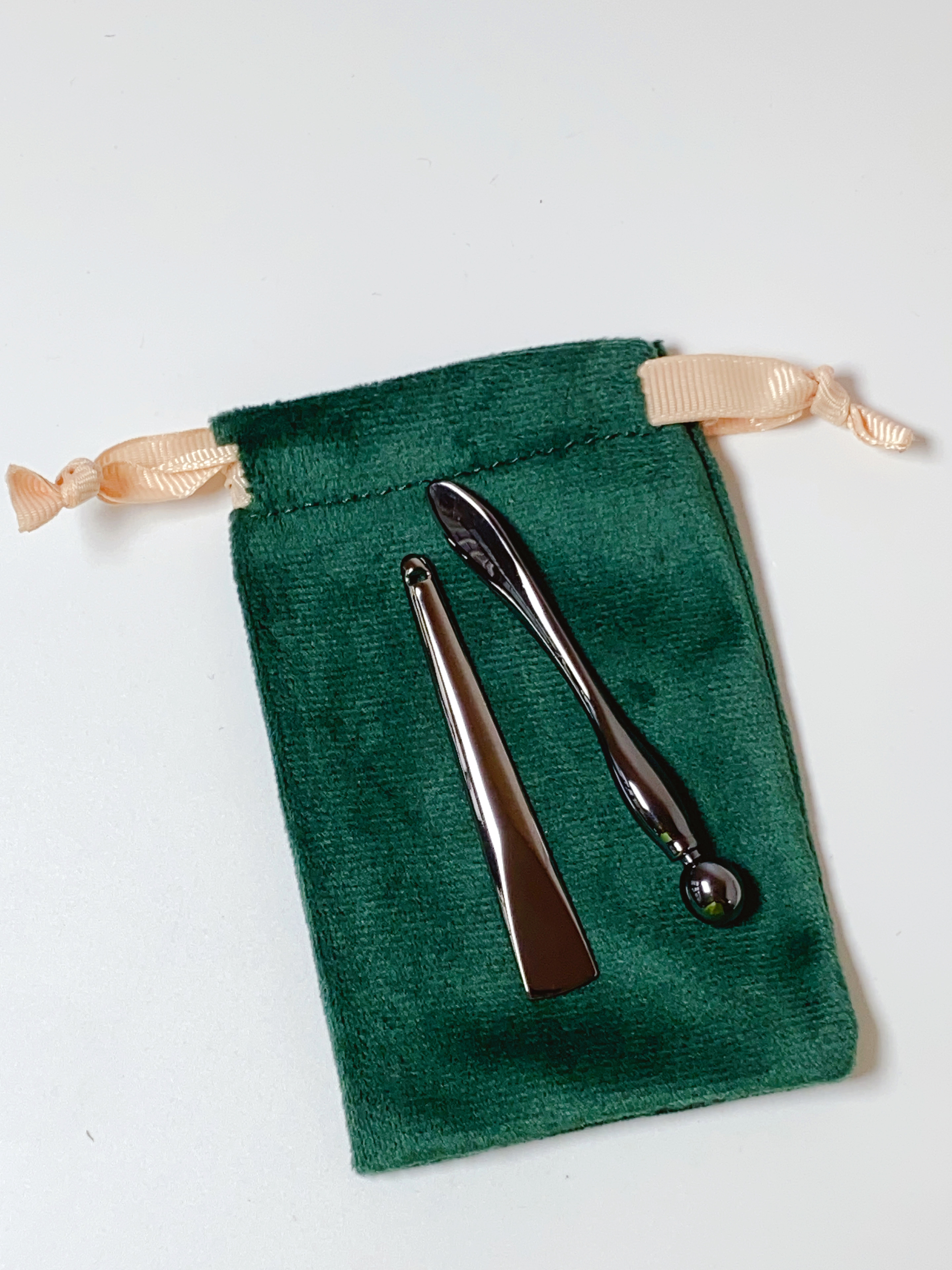 Hejia style facial cream spoon (comes with flannel bag and holder)