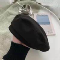Черный берет