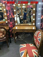 Hình ảnh đơn giản đồ nội thất studio bàn trang điểm retro với đèn châu Âu một mặt gỗ rắn thẩm mỹ viện bàn trang điểm đám cưới - Hair Salon / Nội thất làm đẹp ghế gội đầu nhỏ gọn