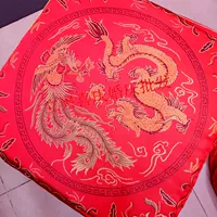 Роза красная