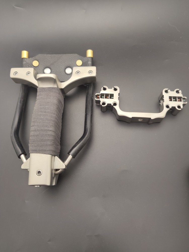 A Complete Set Of All Titanium 8-Clip Bow Head + Flat SkinFour card Slingshot Great power accurate titanium alloy External tradition Great power Card ball major Bomb worker high Drag Cocktail