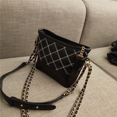 taobao agent Chain, small bag, shoulder bag, bucket, fashionable one-shoulder bag, chain bag, Chanel style, 2022 collection