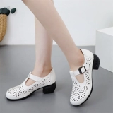 Белые туфли, обувь для кожаной обуви, летние танцующие сапоги для матери, мягкая подошва, из натуральной кожи, большой размер