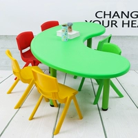 Лунный стол зеленый (исключая стул)