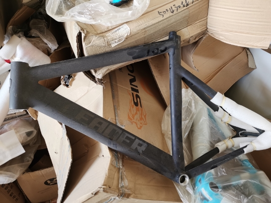735 Aluminum Frame & Black Scratched Rod Clip With Base700c highway compete in speed Dead flies  735 type level Opening Rear fork black white  handle