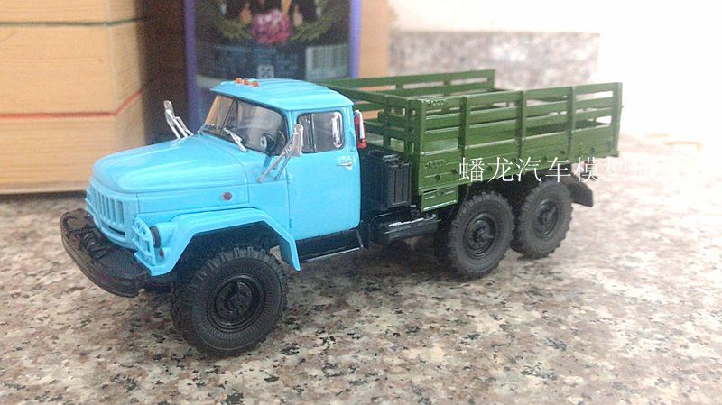 131 Blue Truck1 : 43 alloy automobile Model The former Soviet Union Russia truck fire engine 1301 Collection a decoration truck