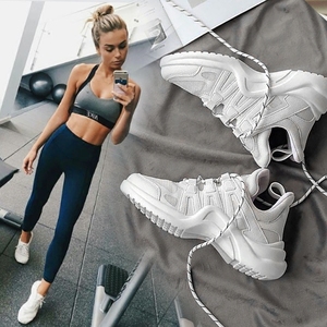Trắng sneakers nữ phòng tập thể dục máy chạy bộ đặc biệt thoáng khí giày chạy hấp thụ sốc trong nhà đào tạo toàn diện giày thể dục sneaker nam