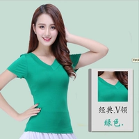 Зеленая футболка, V-образный вырез, короткий рукав