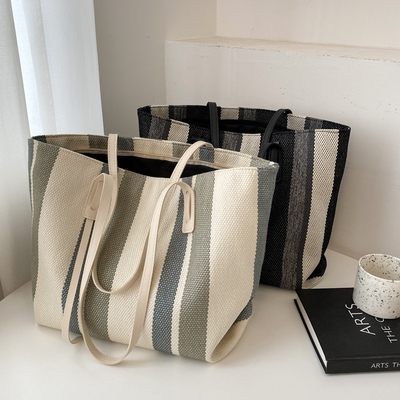 taobao agent Capacious shopping bag, 2023 collection