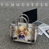 Белая шапка, юбка