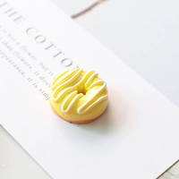 Желтый пончик