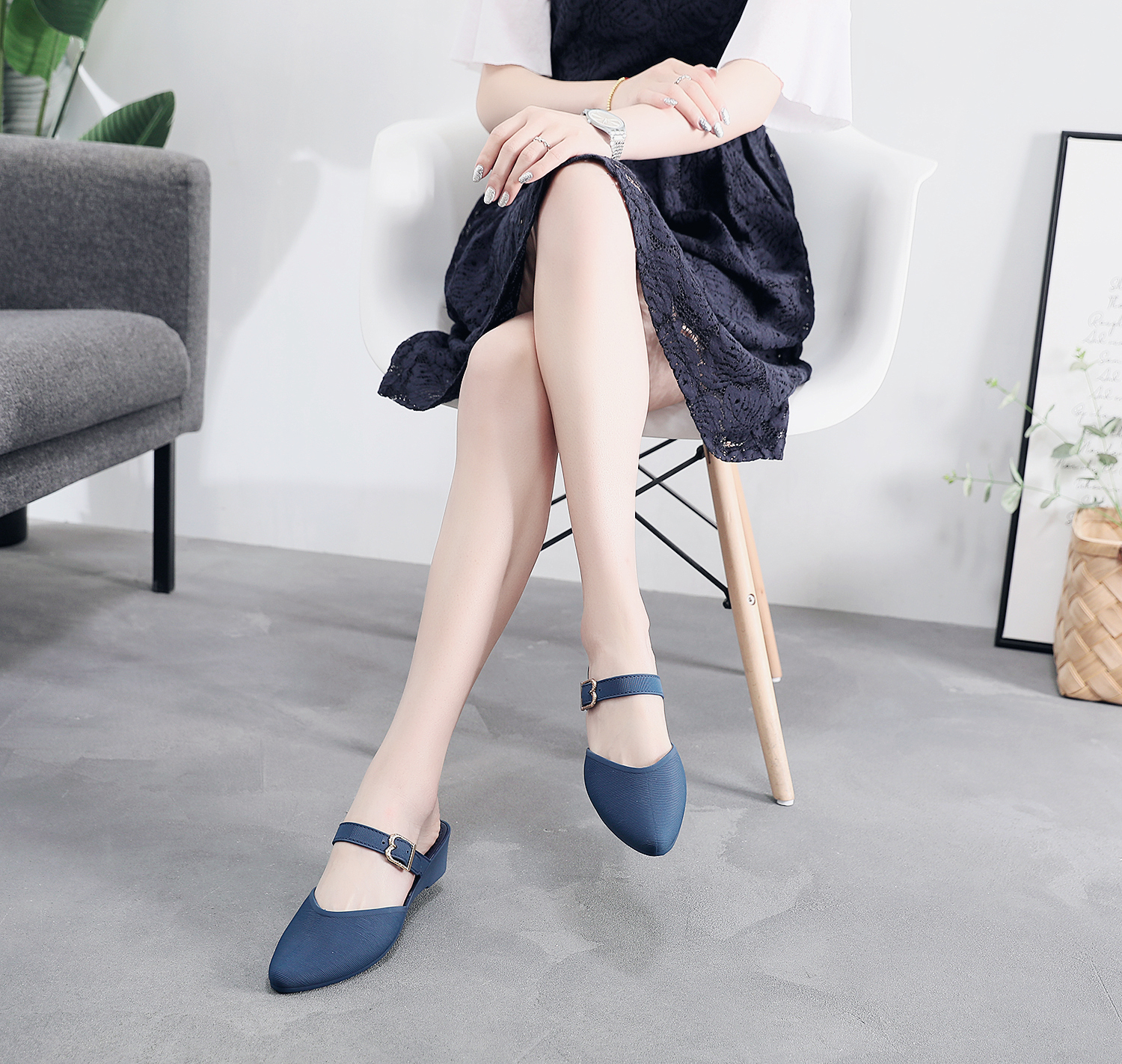 ฤดูใบไม้ร่วง รูปแบบดั้งเดิม HEMA MIKE'S FAMILY รองเท้าพลาสติกกันฝน รองเท้าเดินชายหาดสุภาพสตรี มีหัวเข็มขัด 河马麦克家原创秋季坡跟半拖鞋镂空果冻雨鞋女搭扣休闲塑胶沙滩鞋 ฤดูใบไม้ร่วง รูปแบบดั้งเดิม HEMA MIKE'S FAMILY รองเท้าพลาสติกกันฝน รองเท้าเดินชายหาดสุภาพสตรี มีหัวเข็มขัด