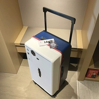 Белый и синий