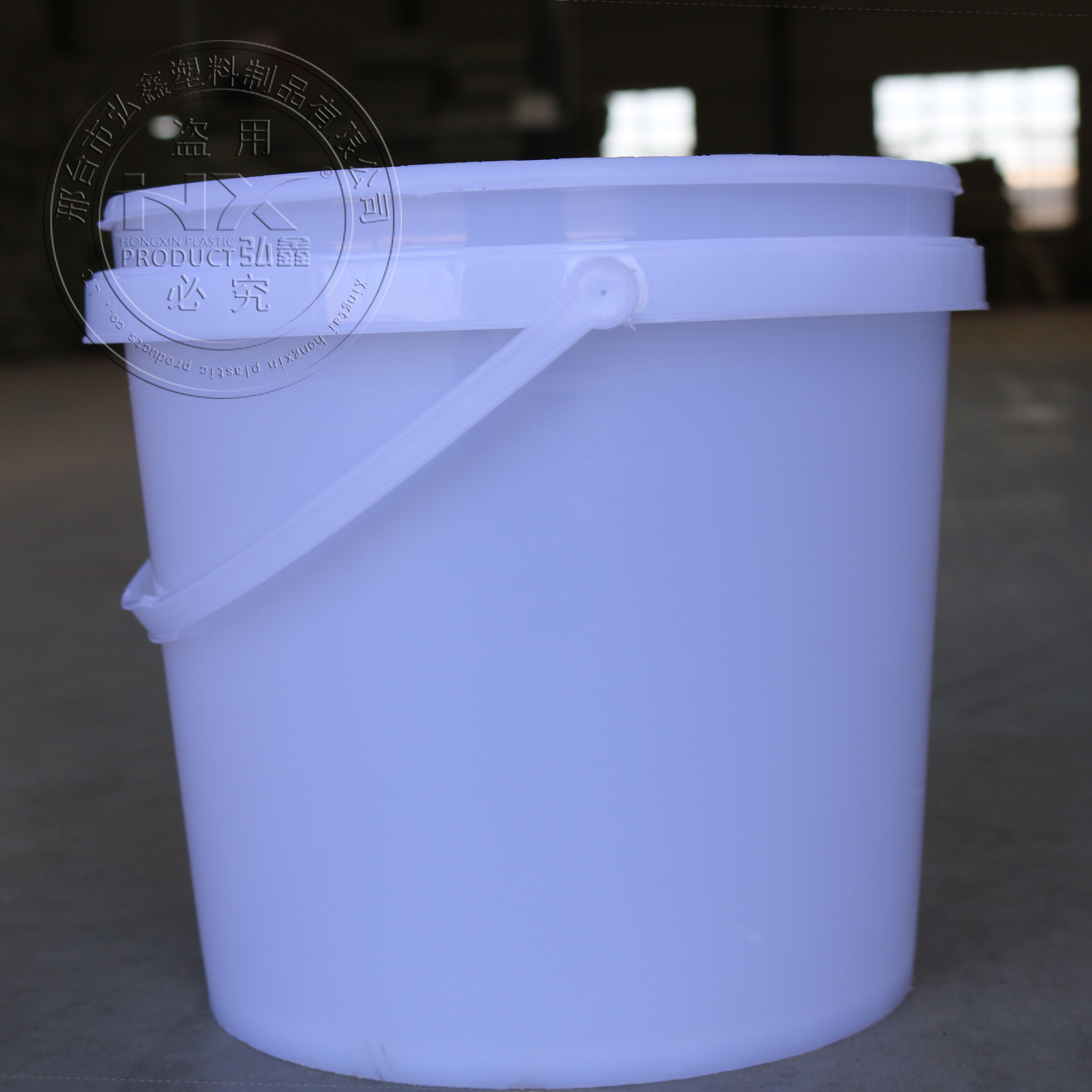 8l涂料包装桶压口桶带盖桶塑料提手桶油墨桶全新pp聚丙烯桶