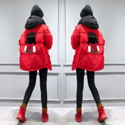 Quần áo mùa đông châu Âu nữ 2019 mới hàng châu Âu nổ thủy triều chống mùa thời trang đèn đỏ xuống áo khoác nữ dài - Xuống áo khoác