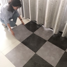 Линолеум 5平方家用自粘地板贴pvc地板革加厚耐磨防水泥地板胶垫地板砖贴纸