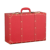 Классический красный