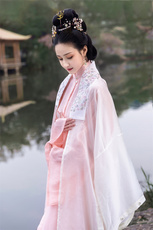 Китайцы одежда наборы 遥香 簪花阁汉服定制 白色真丝春夏款明制竖领对襟直领衫马面裙套