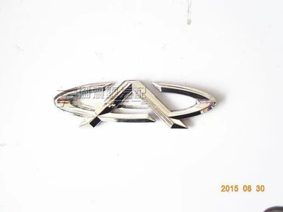 Флаг Chery Fengyun перед маркировкой и позади A3A5 Flag Cloud 3E5 Oriental Son Tiger Tiger Tiger Tiger Standar