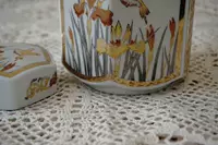 Nhật bản mạ vàng nồi gốm trà lon vẽ tay hoa và chim phương Tây bộ sưu tập trang trí nội thất cổ sản phẩm mới với 	tượng đồng trang trí bàn làm việc	