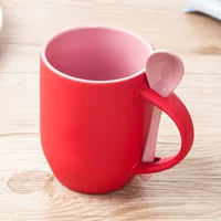 Розовый розовый цветовой трансформатор чашка+ложка