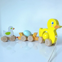 Светлый утенный рука тянет три машины