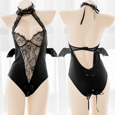 taobao agent Seven Three Little Devils, Lace Lace Perspective sexy empty crotch hollow suspender hanging neck, dew -waist pajamas
