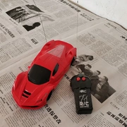 Hàng tồn kho sản phẩm mới pin điều khiển từ xa xe màu đỏ thanh lịch điện bé trai quà tặng điều khiển từ xa xe đồ chơi